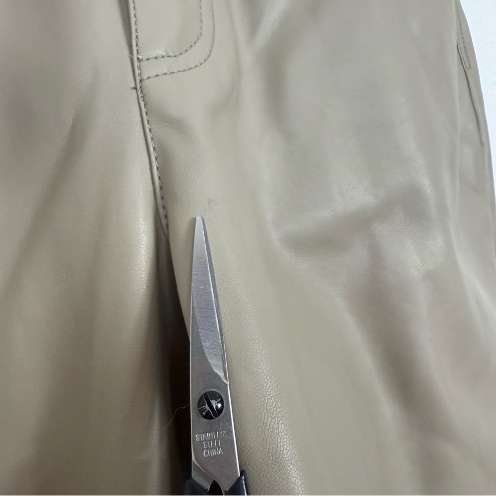 Madewell The Perfect Vintage Straight Jean Faux Leather Edition Pumice NWT Sz 28 - Picture 5 of 11